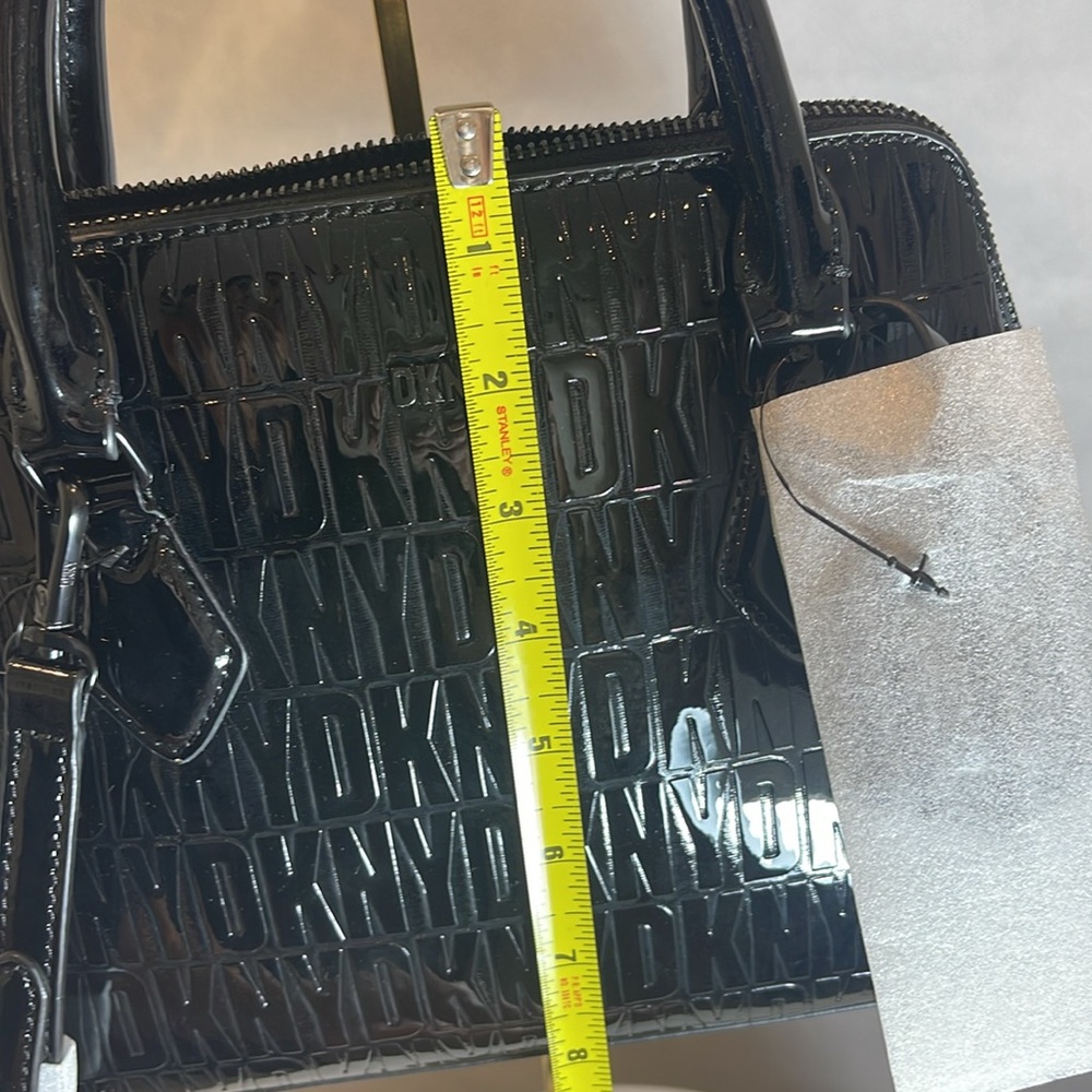 DKNY , NWT , Black color, Crossbody. - Picture 10 of 13